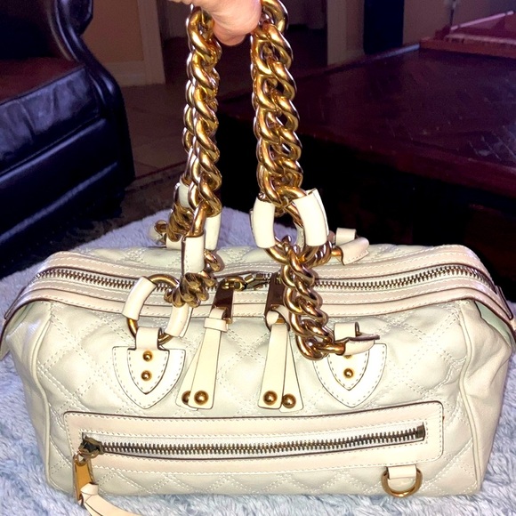 Marc Jacobs Handbags - Marc Jacobs Stam Bag cream quilted calfskin leather w/double Gold Chain strap